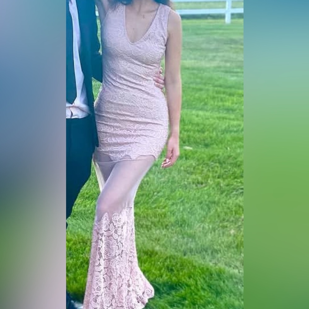 Aritzia XS pink dress
